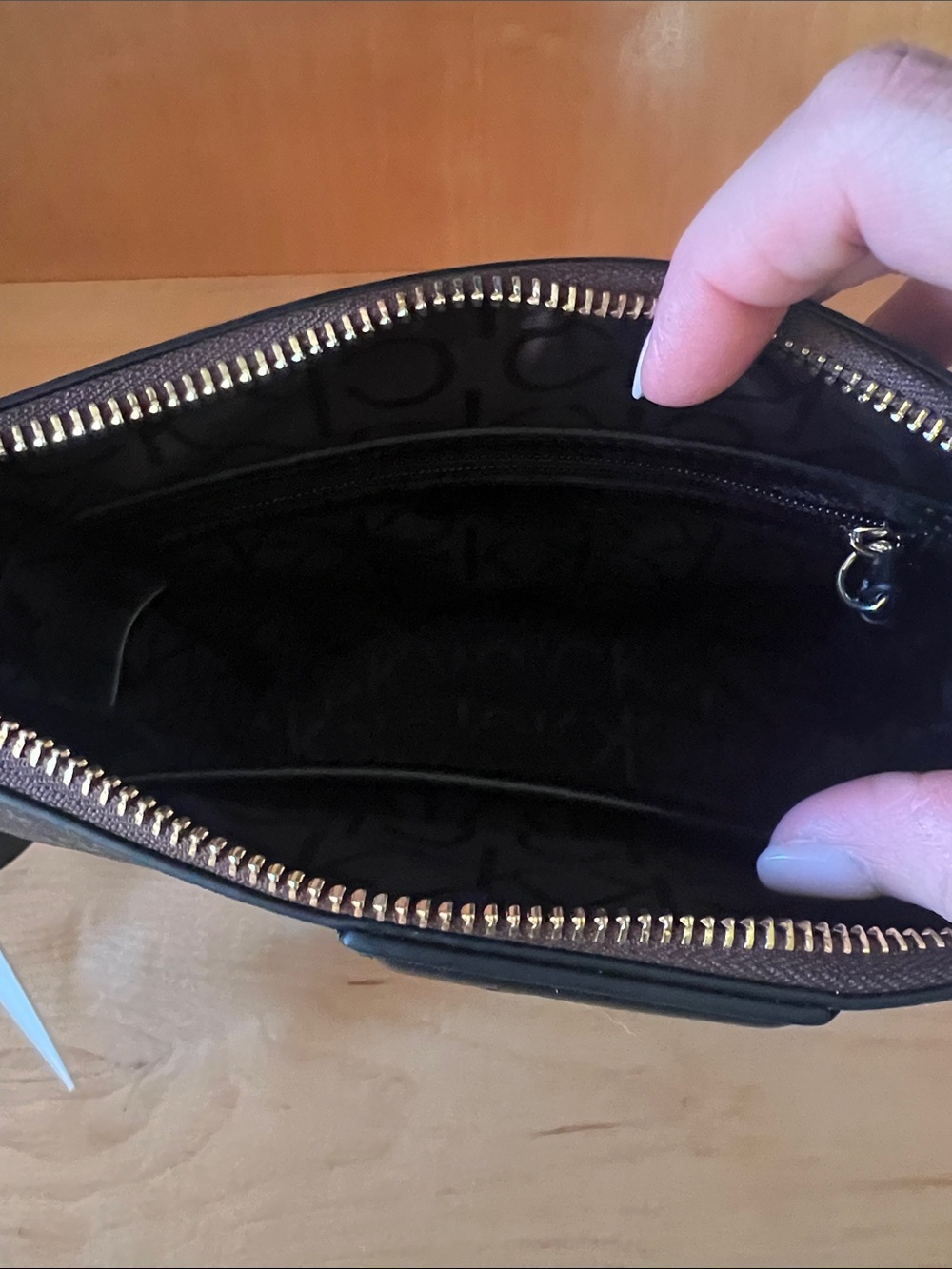 Calvin Klein Crossbody bag - Picture 12 of 12